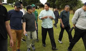 Kehadiran Ketua Umum Partai Kebangkitan Bangsa (PKB), Dr. (H.C.) Drs. H. Abdul Muhaimin Iskandar, M.Si, atau yang akrab disapa Cak Imin, di Sumatera Utara menjadi sorotan. Dalam rangkaian Hari Lahir (Harlah) ke-26 PKB, Cak Imin terlihat kompak berjalan sore bersama tokoh masyarakat Medan, Prof Ridha Dharmajaya, di Bukit Kubu, Berastagi.