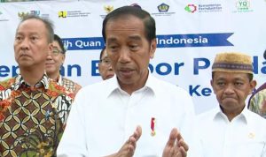 Presiden Joko Widodo menegaskan bahwa pemerintah tidak akan memaksa organisasi masyarakat (ormas) keagamaan untuk mengajukan izin pengelolaan tambang.