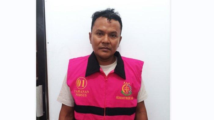 Ahams Rasyid Hasibuan, Direktur CV Zamrud ditersangkakan Kejaksaan Negeri (Kejari) Asahan dalam perkara tindak pidana korupsi penyelewengan anggaran kredit disalah satu bank plat merah, (Foto: tribun-medan.com)