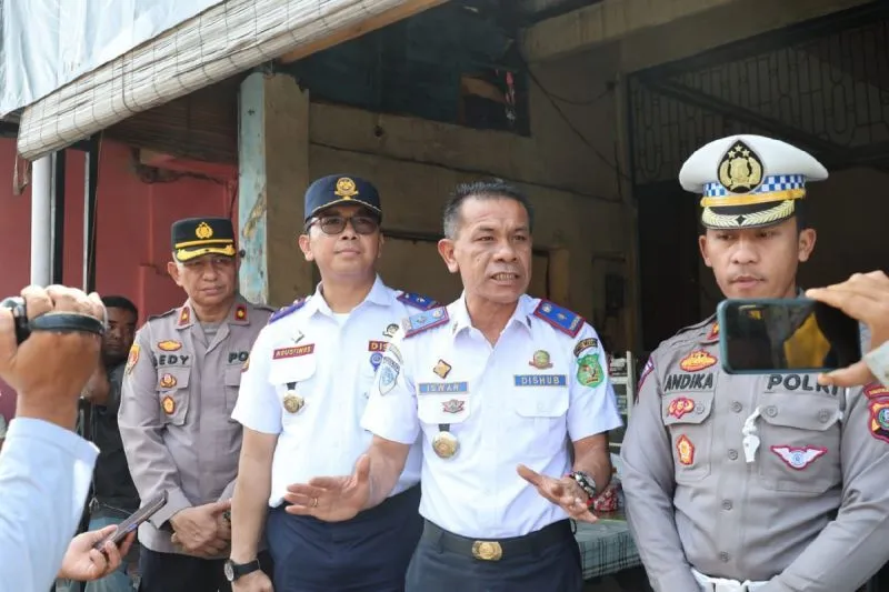 Dinas Perhubungan (Dishub) Provinsi Sumatera Utara bersama tim terpadu menggiatkan penertiban lalu lintas dan angkutan jalan.