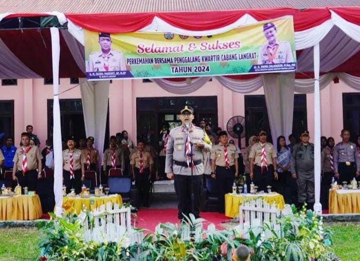 Kapolres Langkat AKBP David Triyo Prasojo membuka perkemahan Penggalang Gerakan Pramuka Kwartir Cabang di Kwarcab Langkat.