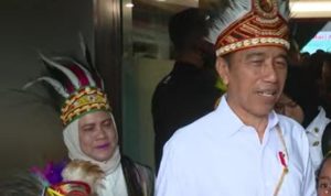 Presiden Joko Widodo (Jokowi) dan Ibu Negara Iriana saat berada di Jayapura.
