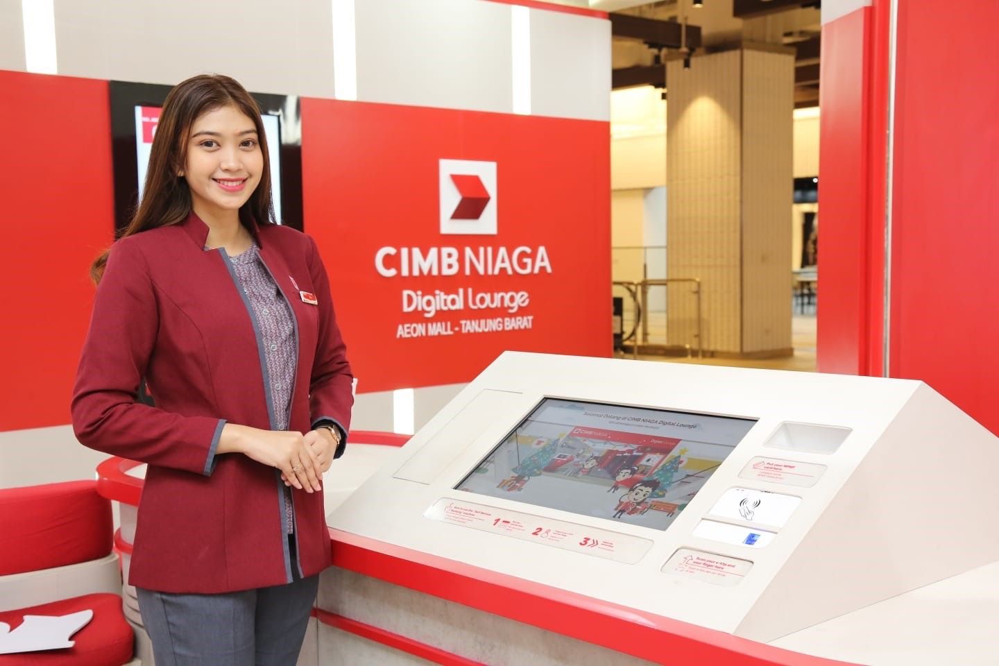 CIMB Niaga Catatkan Laba Rp 4,4 Triliun di Semester Pertama 2024 - Kinerja Positif Berkelanjutan