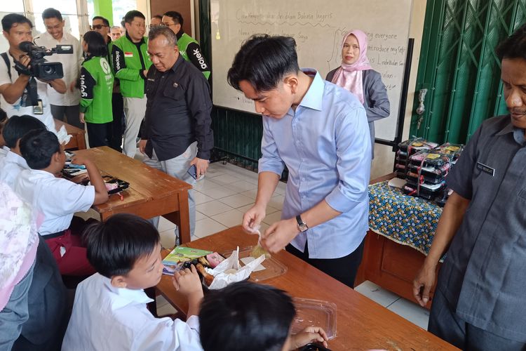 Gibran Rakabuming Uji Coba Program Makan Gratis di Bogor
