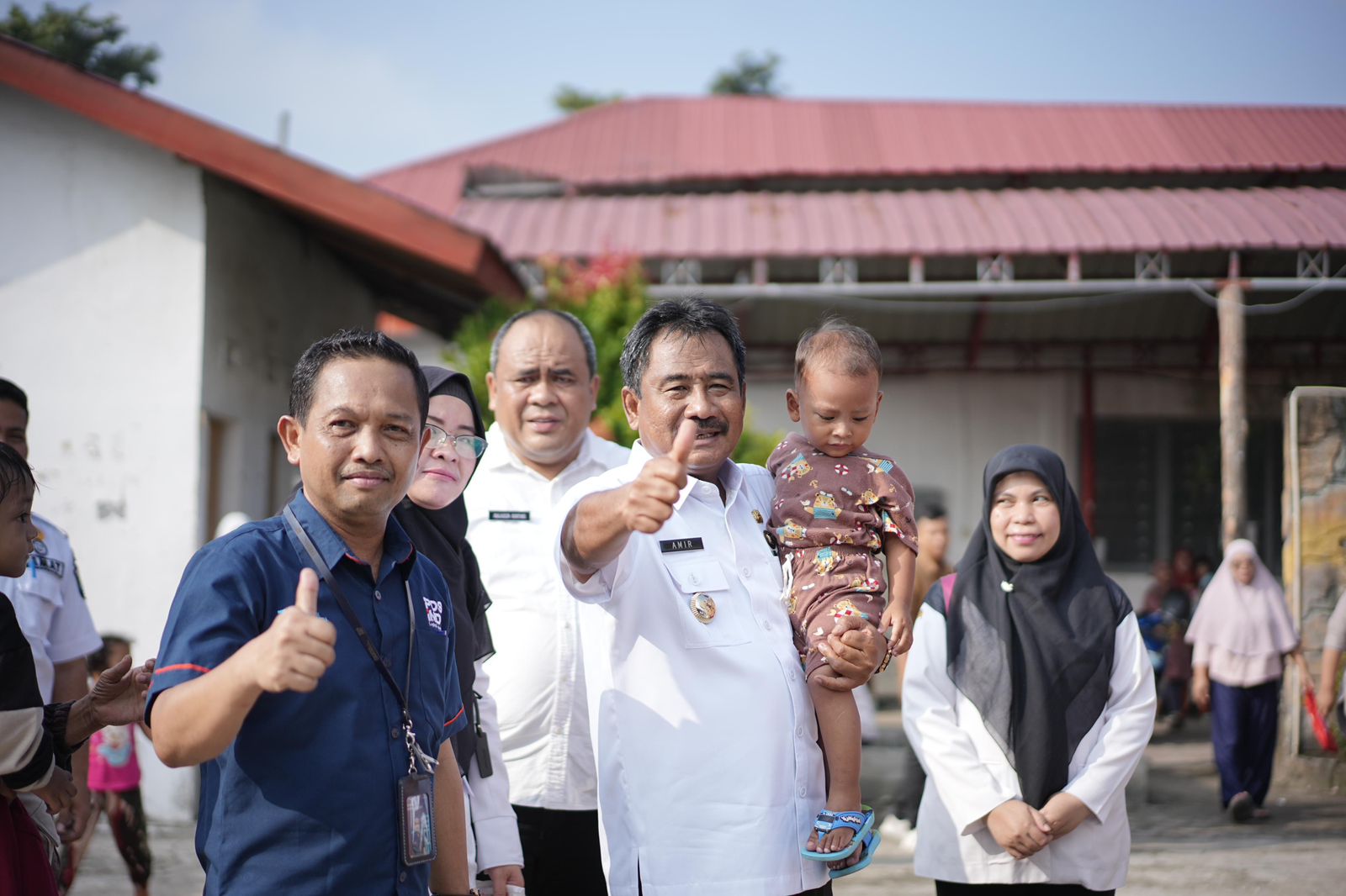 Wali Kota Binjai bersama Kadis Pertanian Kota Binjai dalam peninjauan penyaluran beras cadangan pangan pemerintah (CPP). 