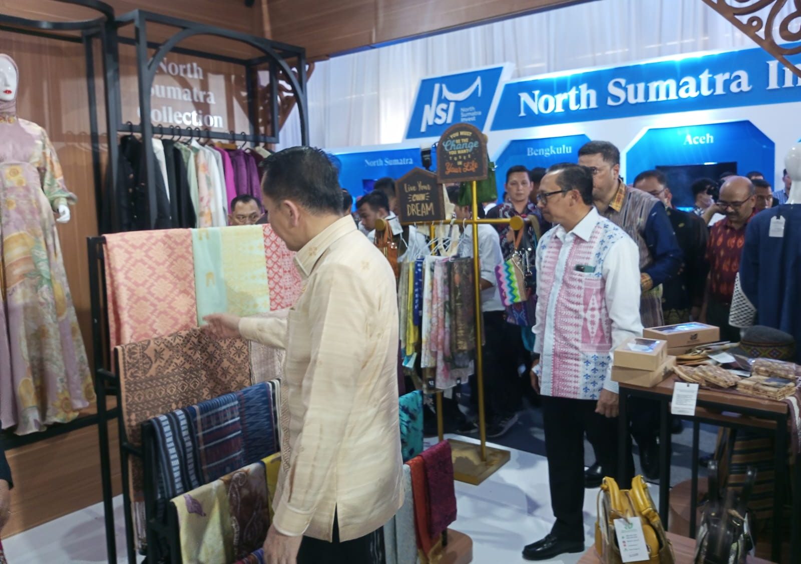 Pj Gubsu, Deputi Bank Indonesia dan Kepala Bank Indonesia Peres Provinsi Sumatera Utara dalam kegiatan KKSU di Medan.(Istimewa).