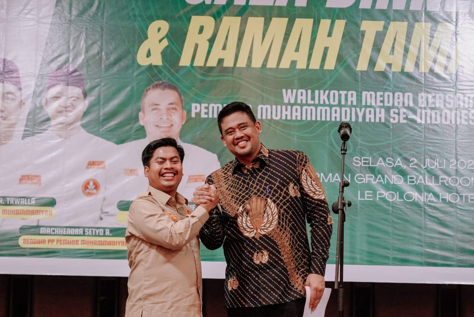 Pemuda Muhammadiyah dapat hadiah umroh dari Walikota Medan Bobby Nasution. BP/erwan