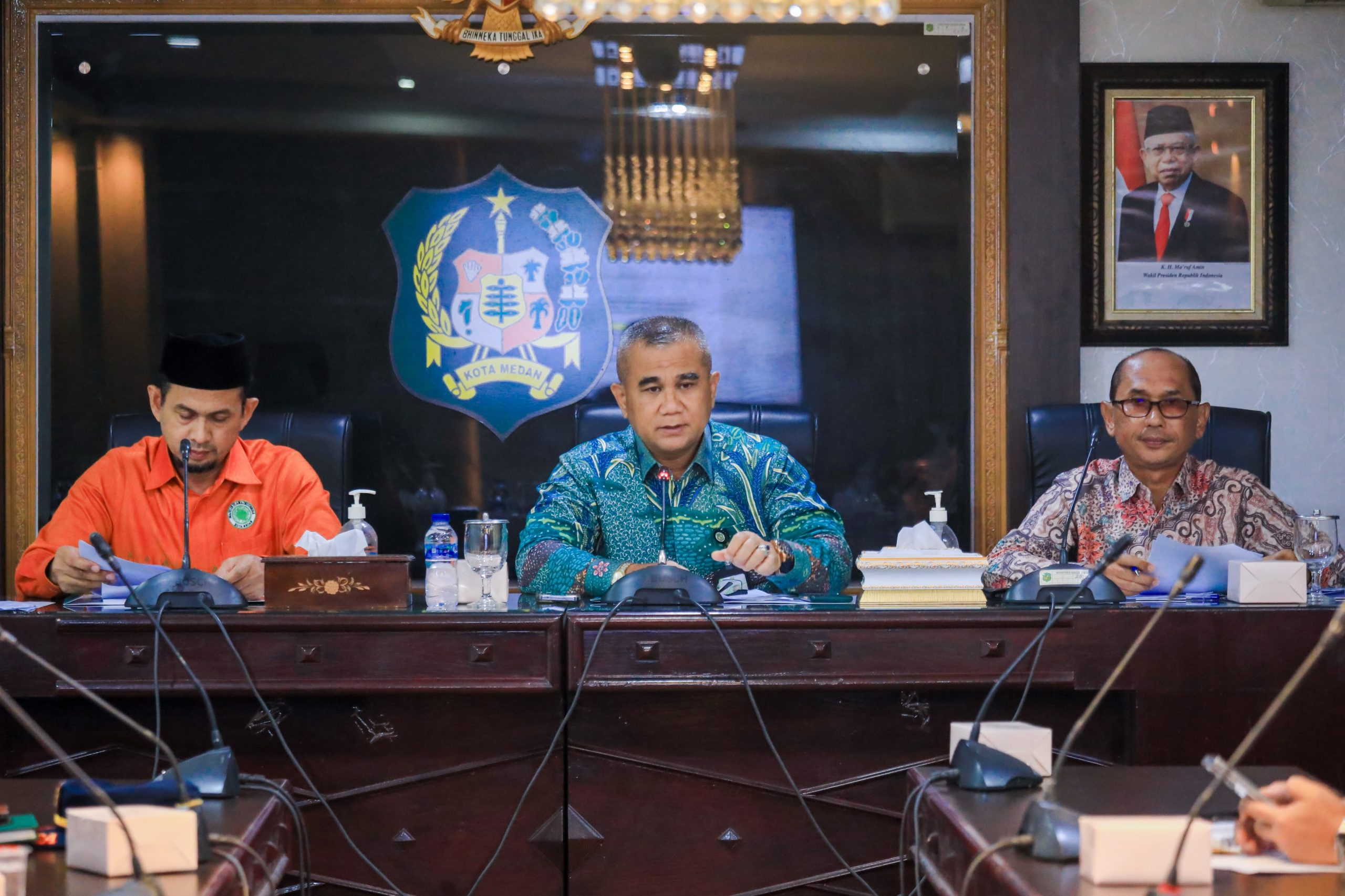Asisten Pemerintahan dan Sosial Pemko Medan Muhammad Sofyan saat memberikan penjelasan. BP/erwan