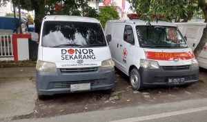 Mobil operasional PMI Kota Medan belum bayar pajak dan platnya padam.(Istimewa).