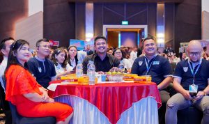 Wali Kota Medan Bobby Nasution saat reuni Akbar keluarga besar SMA Methodis 1 Medan. BP/erwan