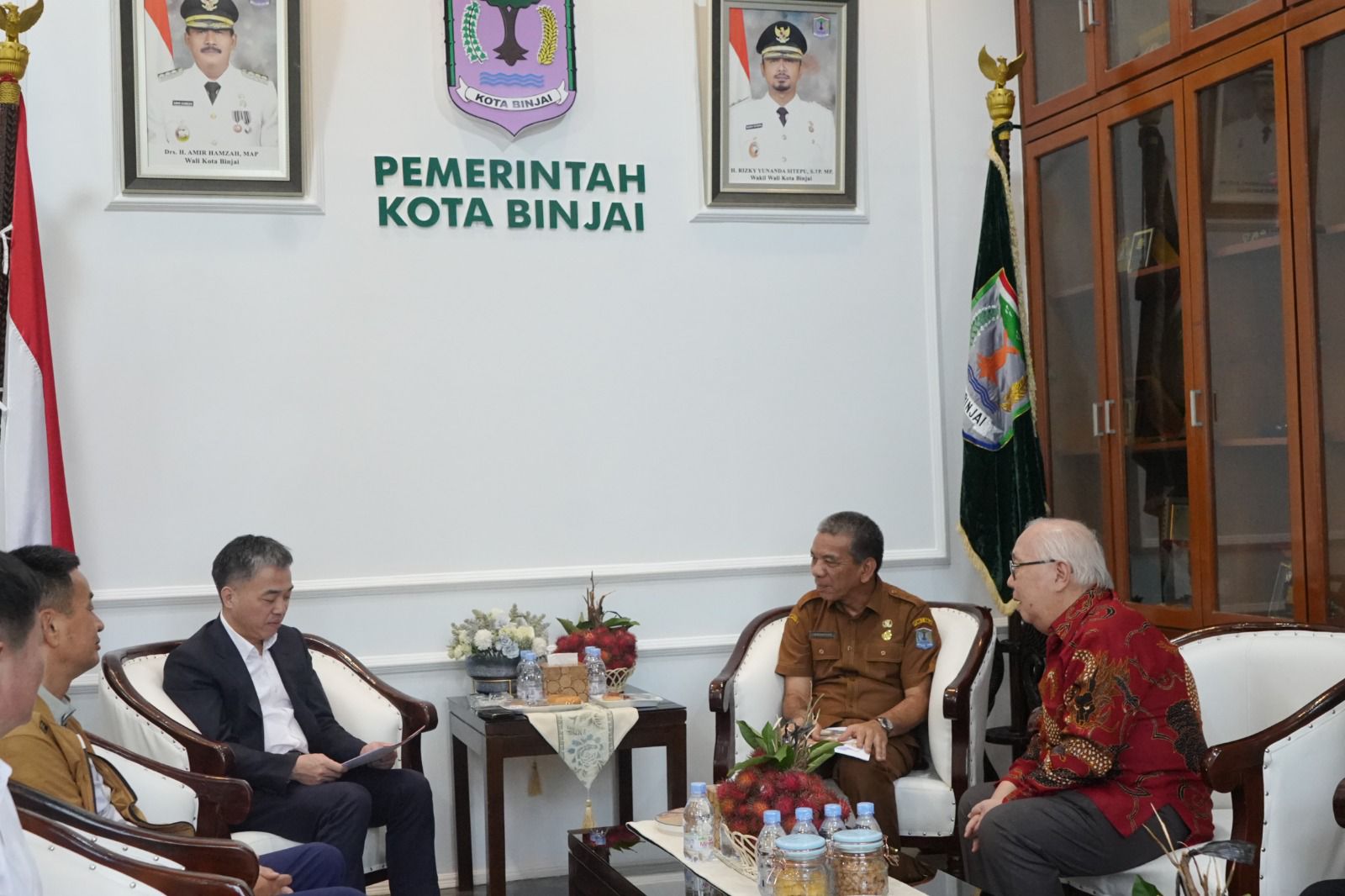 Sekdako Binjai Terima kunjungan kerja sekretaris partai komite kota Nan'an. 