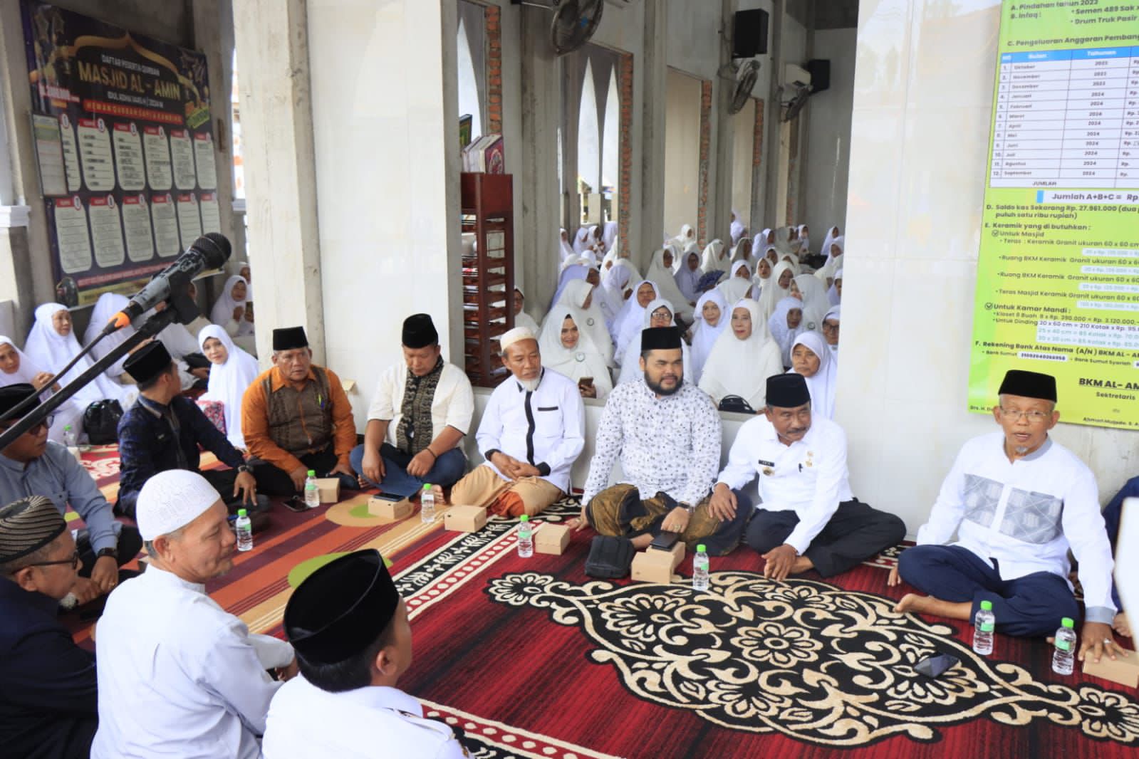Wali Kota Binjai berbaur dengan para ulama dan jamaah ciptakan suasana harmonis. 