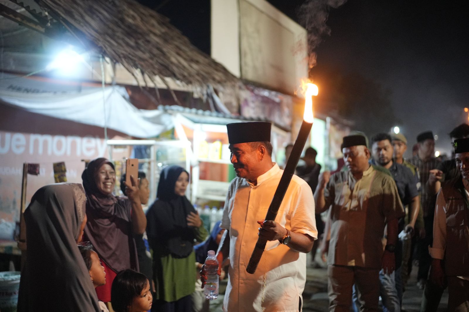 Wali Kota Binjai lepas pawai obor dalam rangka sambut Tahun Baru Islam. 