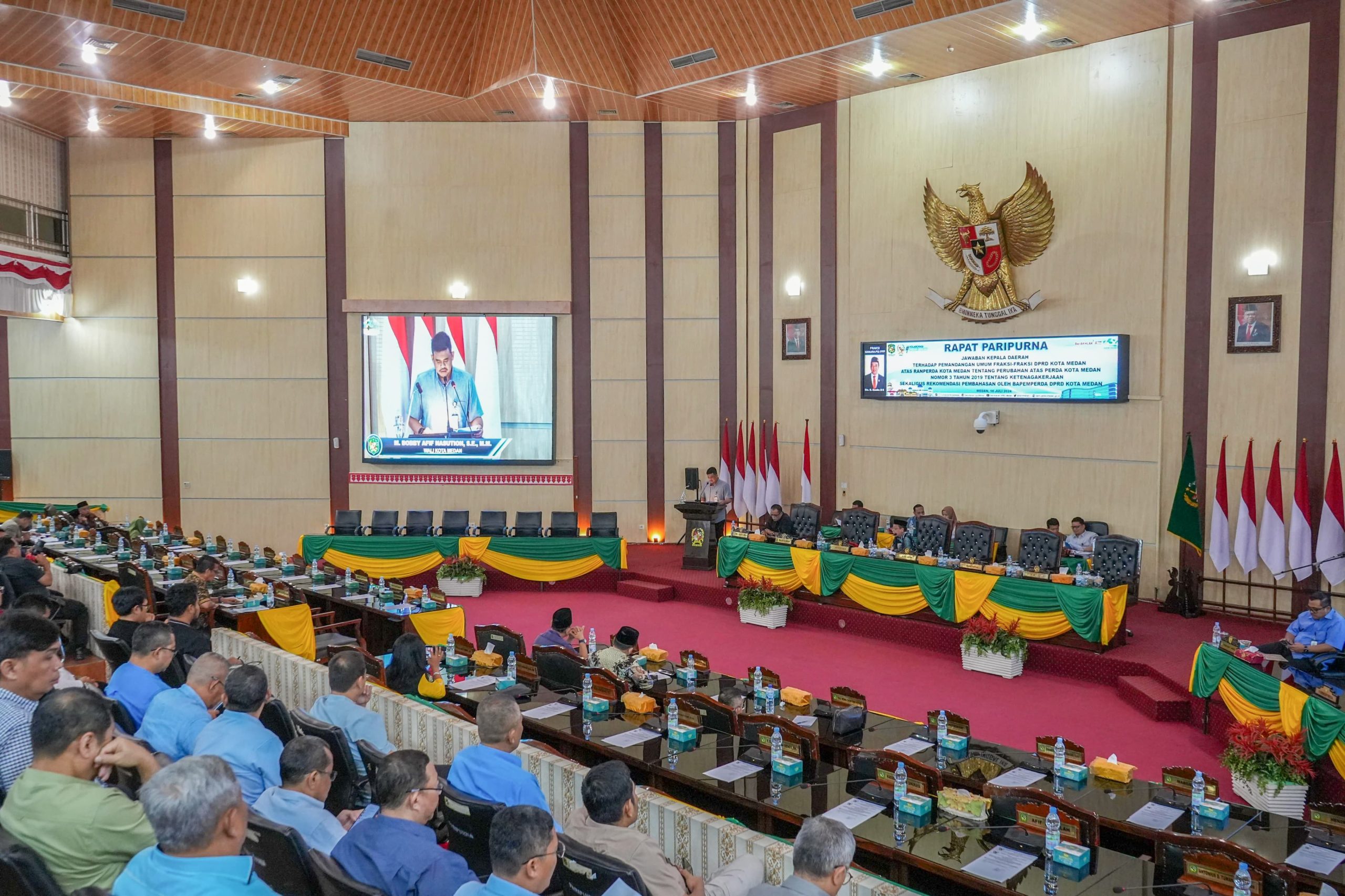 Sidang Paripurna DPRD Medan dalam Nota Jawaban Kepala Daerah terhadap Ranperda. BP/erwan