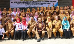 Tim Penilaian Akreditasi LAFKI saat foto bersama di Puskesmas Angkola Muara Tais. Foto : BP/Ist