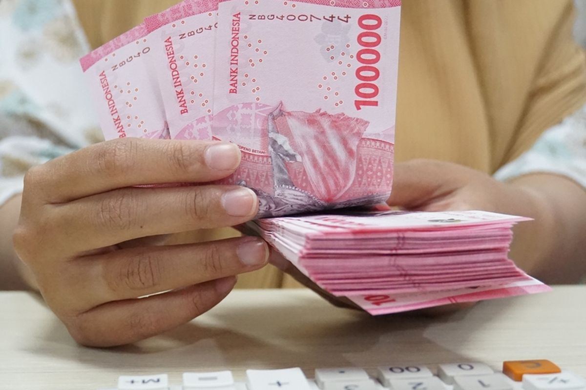 Kenaikan Suku Bunga Global dan Pelemahan Rupiah Menguntungkan Perbankan RI