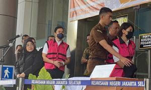 Pelimpahan Tersangka Kasus PT Timah oleh Kejagung ke Kejari Jaksel