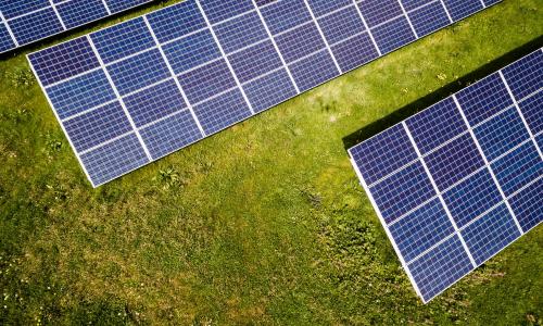 Pemerintah Indonesia Mengubah Kebijakan Energi Nasional Menjadi Dekarbonisasi