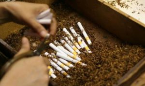 Rokok Murah Jadi Pilihan Utama Perokok Indonesia