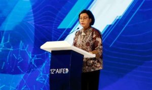 Sri Mulyani Indrawati Laporkan Defisit APBN Semester I-2024 kepada DPR