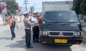 Satlantas Polres Sibolga melakukan razia.(Istimewa)