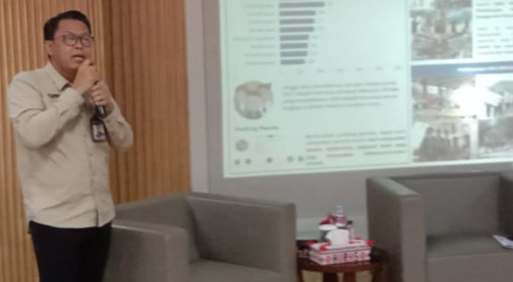 Narasumber ketika memberikan keterangan kepada sejumlah awak media.(Istimewa).