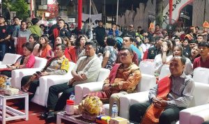 Walikota Medan, Bobby Nasution saat menyaksikan Pesta Gondang Naposo, Sabtu (29/6/2024).
