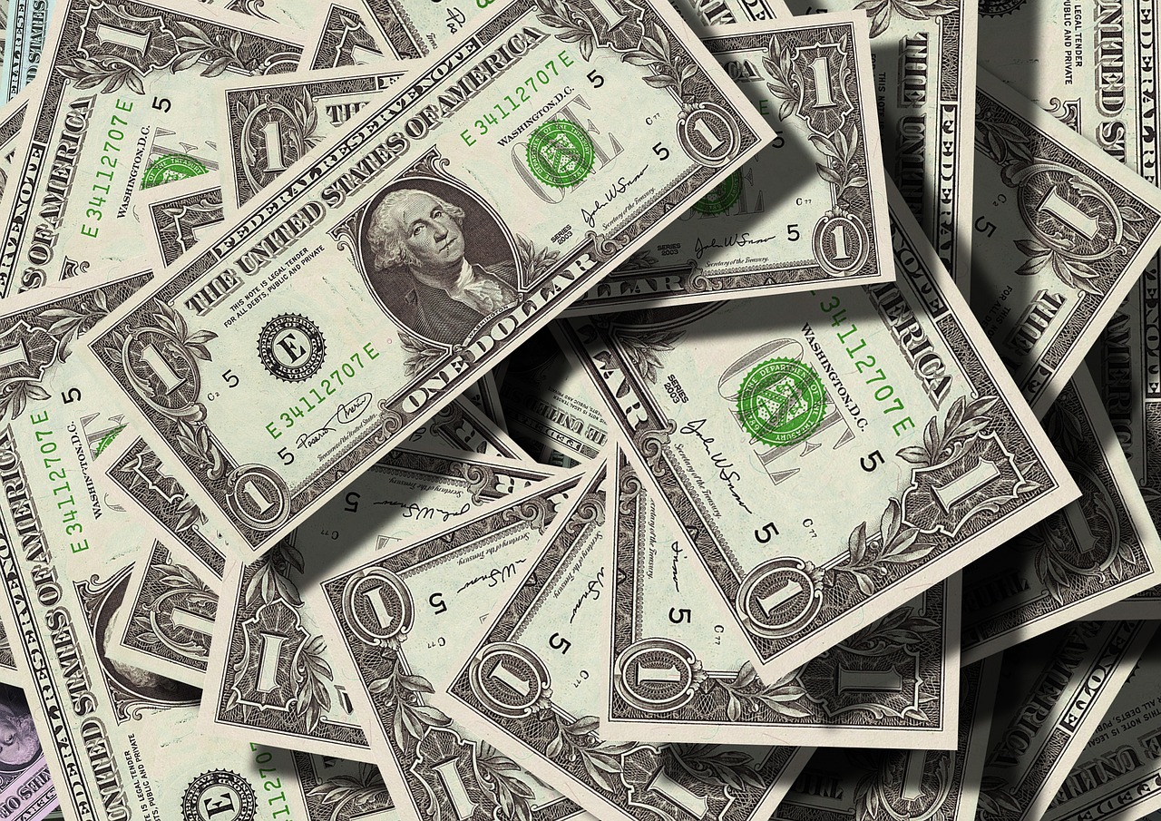Nilai Tukar Rupiah Terhadap Dolar AS Melemah di Awal Pekan