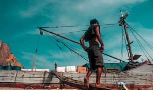 Daya Beli Masyarakat Kalangan Bawah Tertekan pada Kuartal II-2024