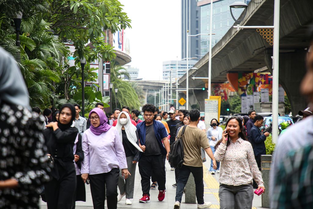 Kelas Menengah di Indonesia, Apa yang Terjadi dengan Pekerja Formal?