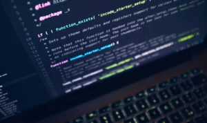 Pemrograman PHP menggunakan Visual Studio.
