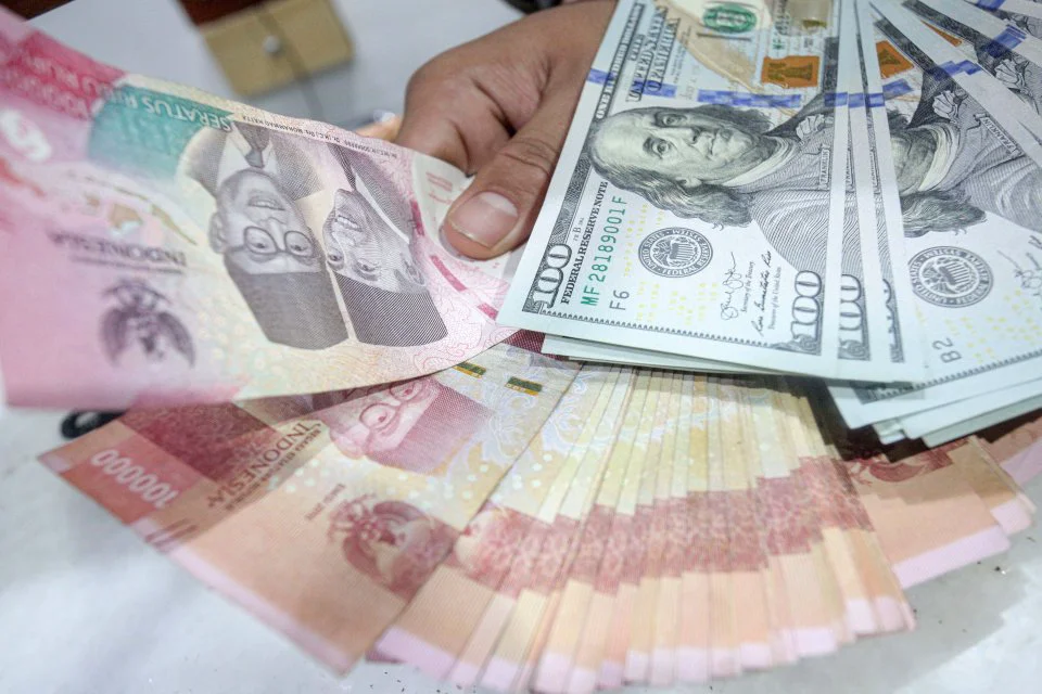 Rupiah Melemah Terhadap Dolar AS: Data Pertumbuhan Ekonomi AS di Atas Ekspektasi