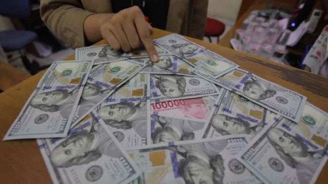 Rupiah Menguat, Tembus Rp 15.400/US$: Harapan dan Kritikan Menjelang RAPBN 2025