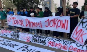 Unjuk Rasa Aliansi Kemarahan Buruh dan Rakyat Sumut Warnai Kota Medan