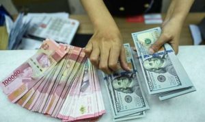 Nilai Tukar Rupiah Melemah Terhadap Dolar AS Menjelang Rilis Inflasi September 2024