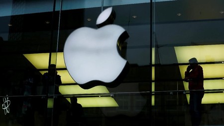 Berkshire Hathaway Kurangi Kepemilikan Saham Apple, Warren Buffett Jual 50% Sahamnya