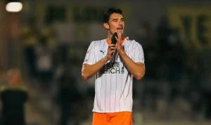 Debut Manis Elkan Baggott, Blackpool Menang atas Burton Albion 4-0