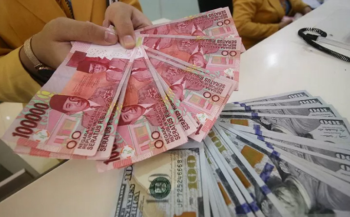 Dolar AS Melemah, Mata Uang Asia Berfluktuasi Menyikapi Kebijakan The Fed