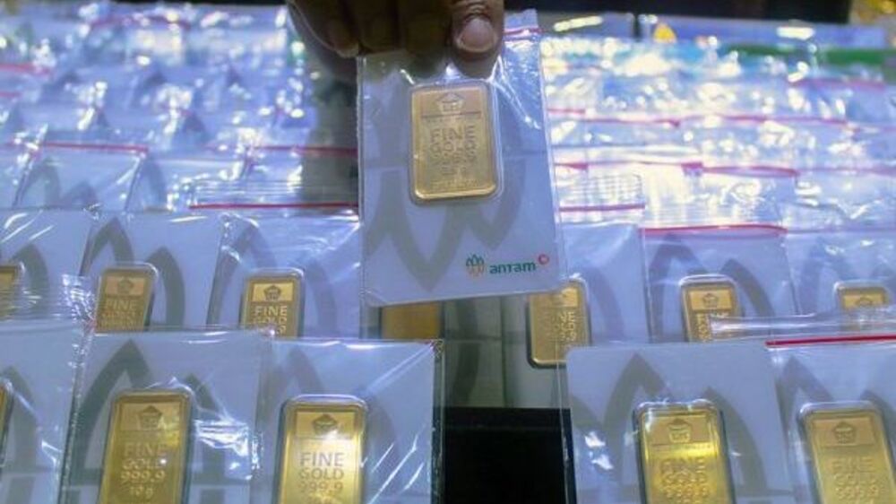 Harga Emas Batangan PT Antam Stabil pada Senin Pagi: Update Harga Emas dan Pajak 2024
