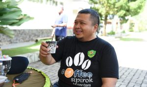 Dolly Pasaribu, Balon Bupati Tapsel pada Pilkada 2024. Foto : BP/Ist