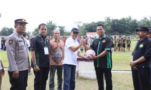 Turnamen Sepak Bola Tamansiswa Memperebutkan Piala Wali Kota Binjai