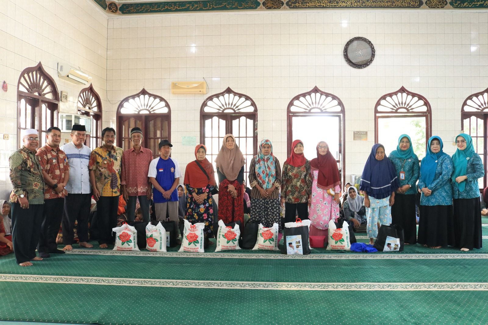 Pemerintah Kota Binjai beri santunan kepada para Kaum Duaffa.