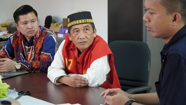 Kejati Sumsel Serahkan Tersangka Korupsi Jaringan Komunikasi Desa ke Kejari Musi Banyuasin