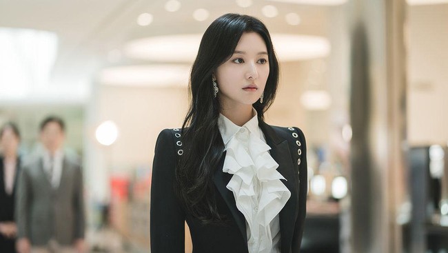 Kim Ji Won Gelar Fanmeeting Perdana di Jakarta Setelah 14 Tahun Berkarier