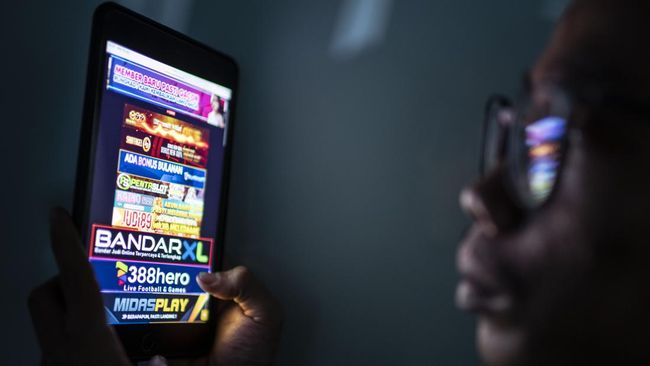 Kominfo Memutus Akses Internet ke Kamboja dan Davao untuk Pemberantasan Judi Online