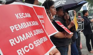 KKJ Sumut Gelar Aksi Kamisan Peringati 45 Hari Kepergian Rico Sempurna Pasaribu di Medan