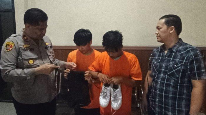 Polsek Patumbak saat memaparkan tersangka pencurian sepeda motor di dalam rumah dan parkiran masjid saat pemiliknya lagi salat.