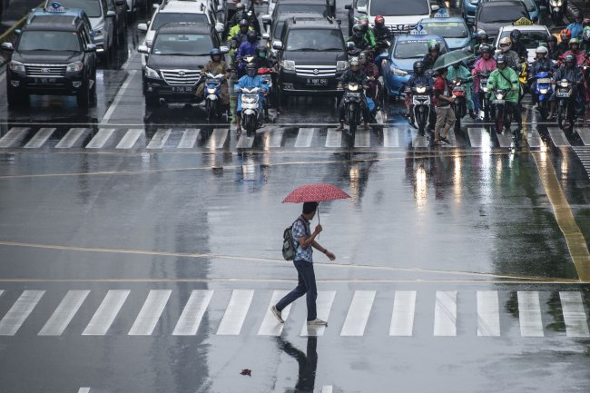 Prakiraan Cuaca di Kota Medan 30 Agustus 2024 Hujan Petir dan Hujan Ringan