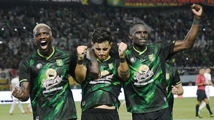 Prediksi Skor Persebaya vs PSS Sleman Liga 1 Indonesia 2024-25