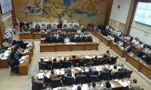 Revisi UU Pilkada Disahkan dalam Hitungan Jam, Dikecam Berbagai Pihak